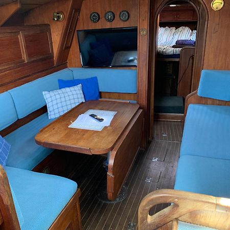Unique Wooden Sail Yacht + 2 Bikes Included! Hotel Sant Adria de Besos Buitenkant foto