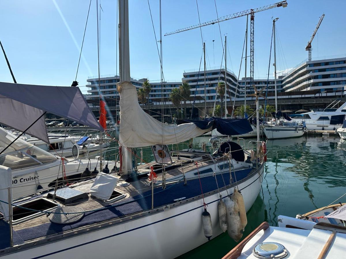 Unique Wooden Sail Yacht + 2 Bikes Included! Hotel Sant Adria de Besos Buitenkant foto